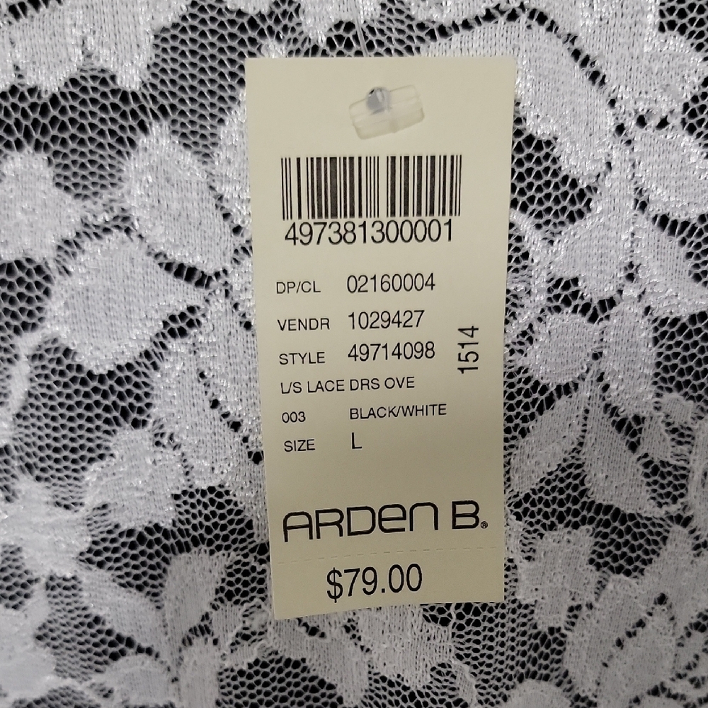 Arden B White and Black Lace Long Sleeve Dress - Picture 4 of 7